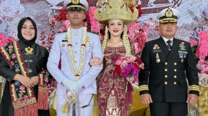 Perwira TNI Resmi Nikahi Putri Cantik Pulau Emas,