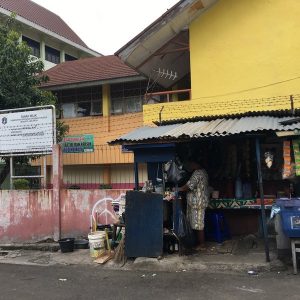 Kepala Sekolah SDN Kayu Putih 01 Pulogadung, Arogan!