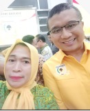 Hajjah Rita Yusrita di Tengah Acara Bedah Buku Karangan Edwin Aksa Cicip DPP Golkar