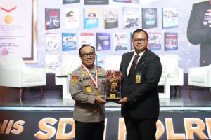 Irjen Pol Dedi Raih Rekor Muri Perwira Tinggi Polri Penulis Buku Terbanyak